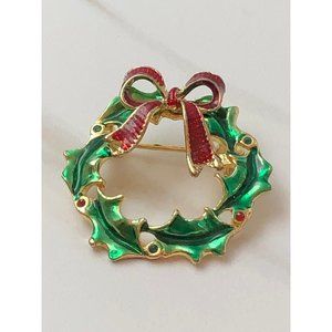 Vintage Wreath Brooch/Pin